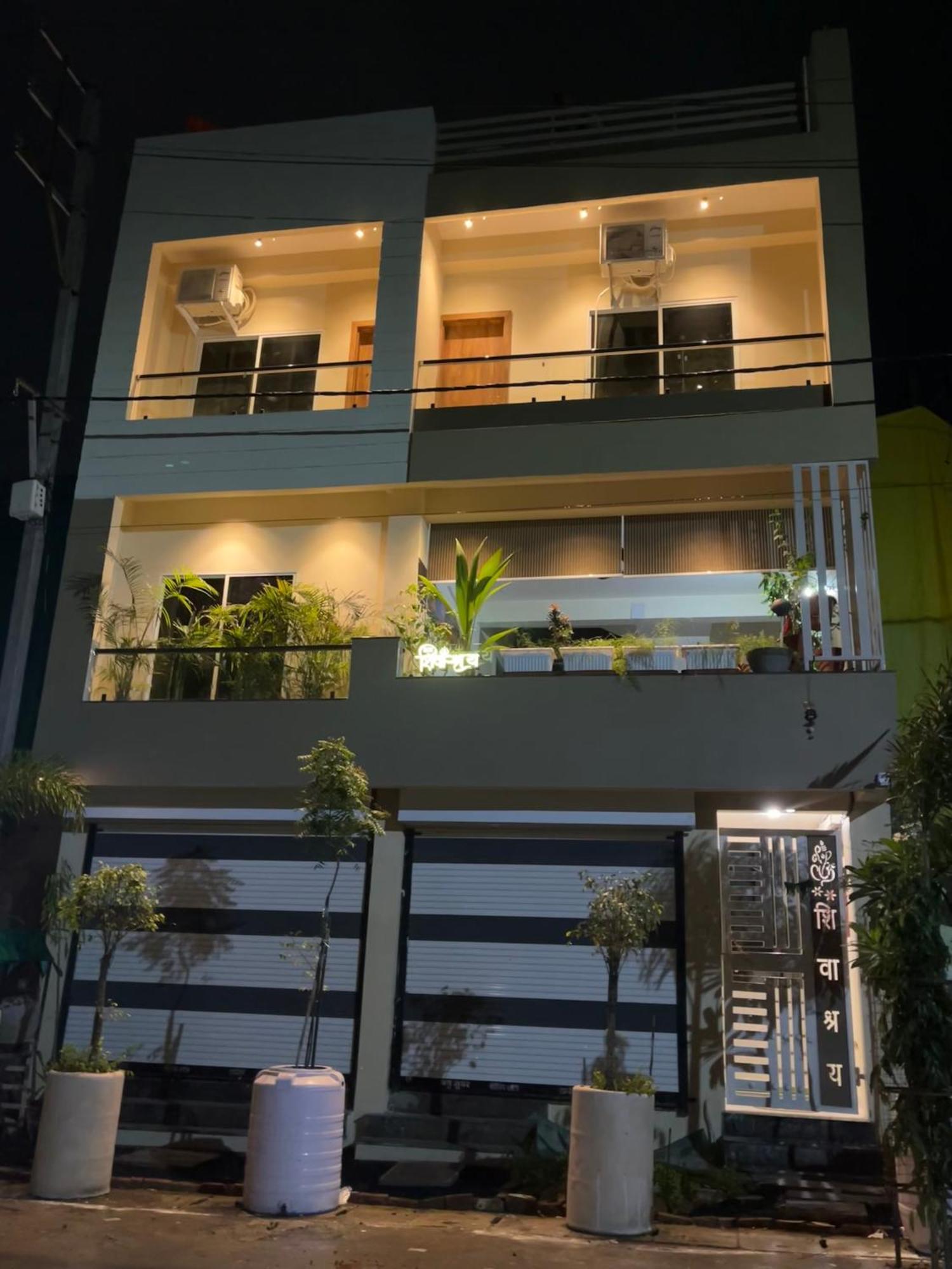 Hotel Shivashray Luxury Stays & Inn Ujjain Εξωτερικό φωτογραφία